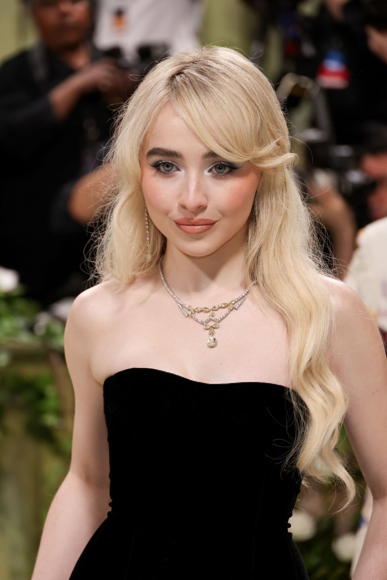 Sabrina Carpenter at Met Gala 2024 in New York City06